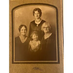 Vintage/Antique Photo Family Portrait  Four Generations Women Seattle Washington